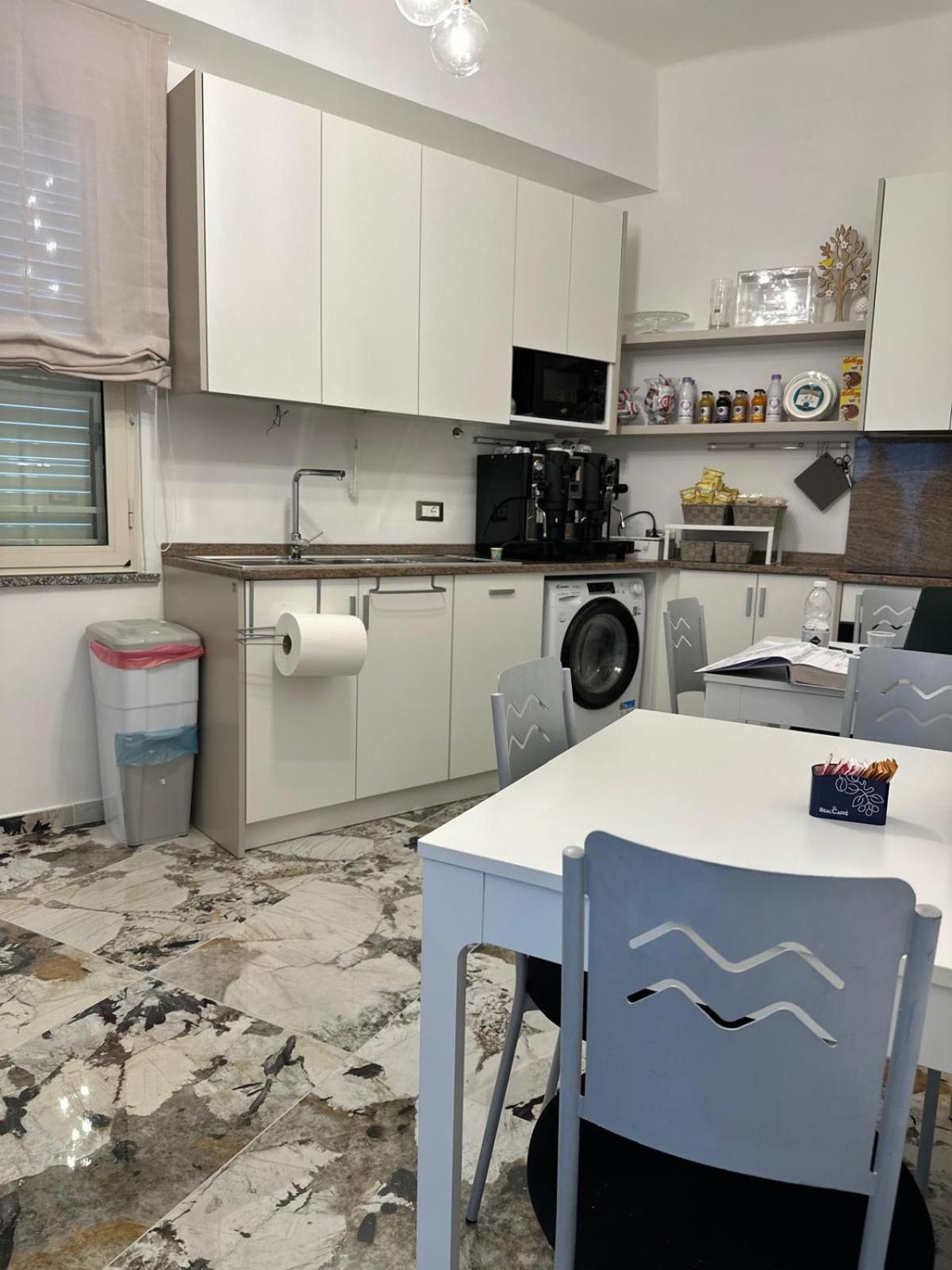 Di Fiore Bed Breakfast Cisterna di Latina Exteriör bild