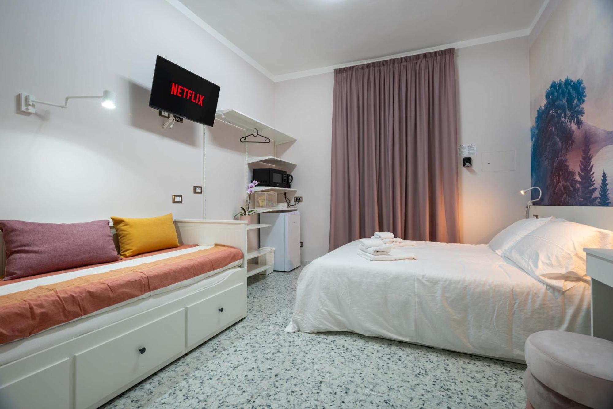 Di Fiore Bed Breakfast Cisterna di Latina Exteriör bild